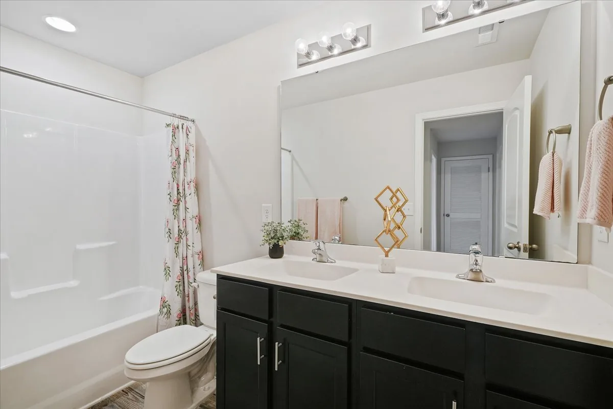 4225 Meadowview Lane listing photo 42