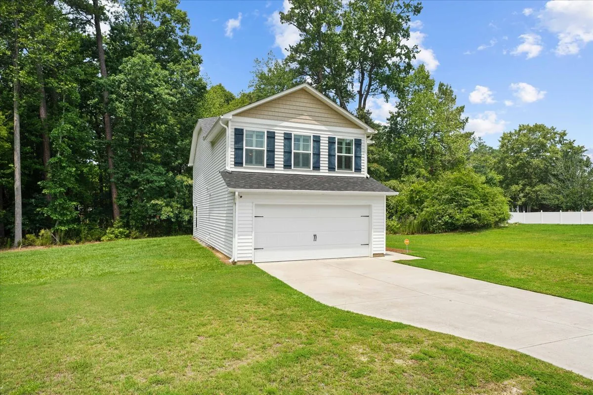 4225 Meadowview Lane listing photo 3