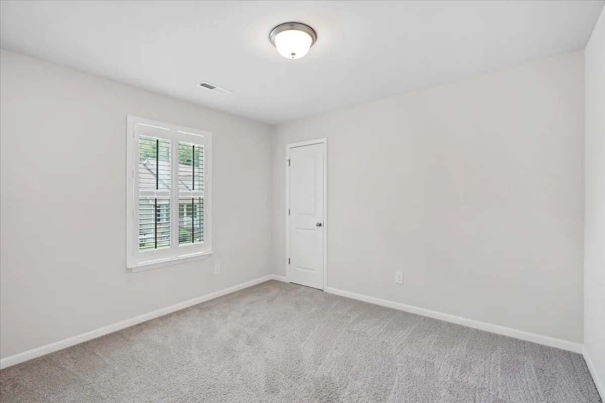 4225 Meadowview Lane listing photo 33