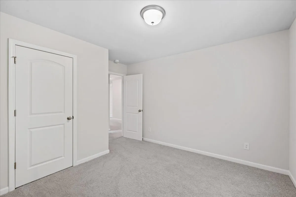 4225 Meadowview Lane listing photo 36
