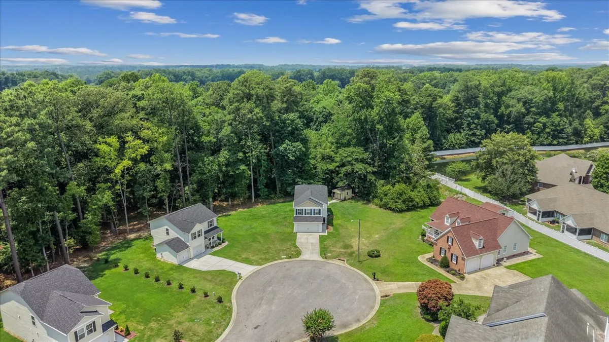 4225 Meadowview Lane listing photo 17